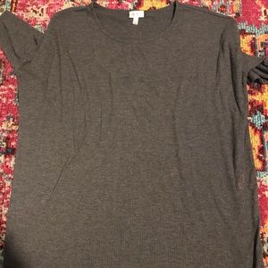 Lularoe grey ribbed Irma tee